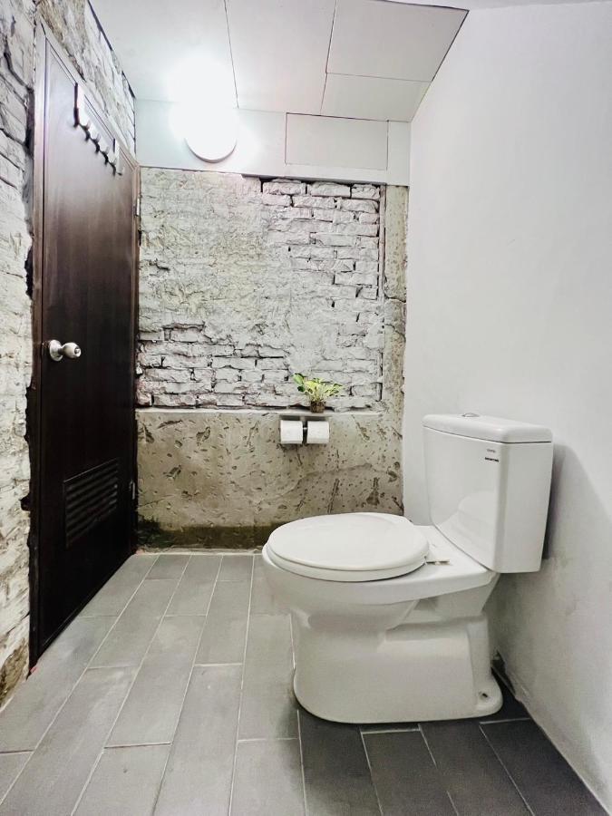 Walk Home Hostel Chiayi Exterior foto